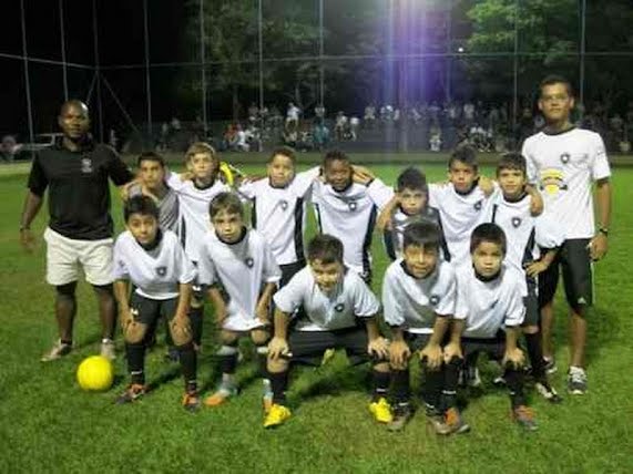 Estrelas Do Futuro Escola Oficial Do Botafogo Rio De Janeiro Un Porto