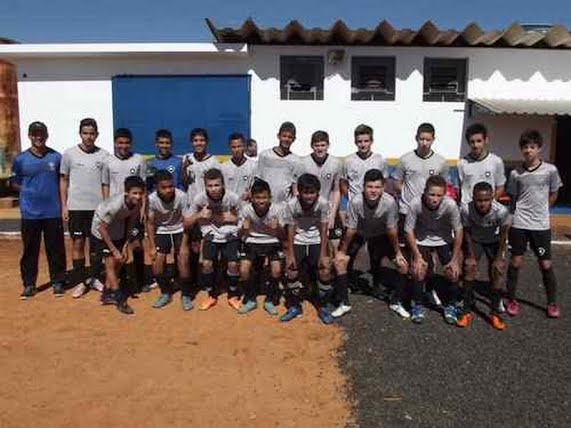 Estrelas Do Futuro Escola Oficial De Futebol Do Botafogo Do Rio De