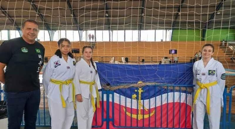 Atletas de Taekwondo de Porto Ferreira participaram de campeonato “Women’s Championship Taekwondo”