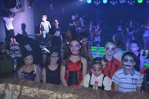 Mais de 400 crianças e adolescentes participam da festa do Halloween do PFFC/CCAA