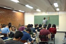 No Dia do Professor, docentes em início de carreira relatam desafios