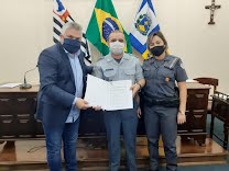 Câmara Municipal de Descalvado presta homenagem ao Tenente PM Vagner Aparecido Regazzone 