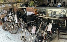 Deic de SP faz apreensão de 28 mil peças ilegais de motos 